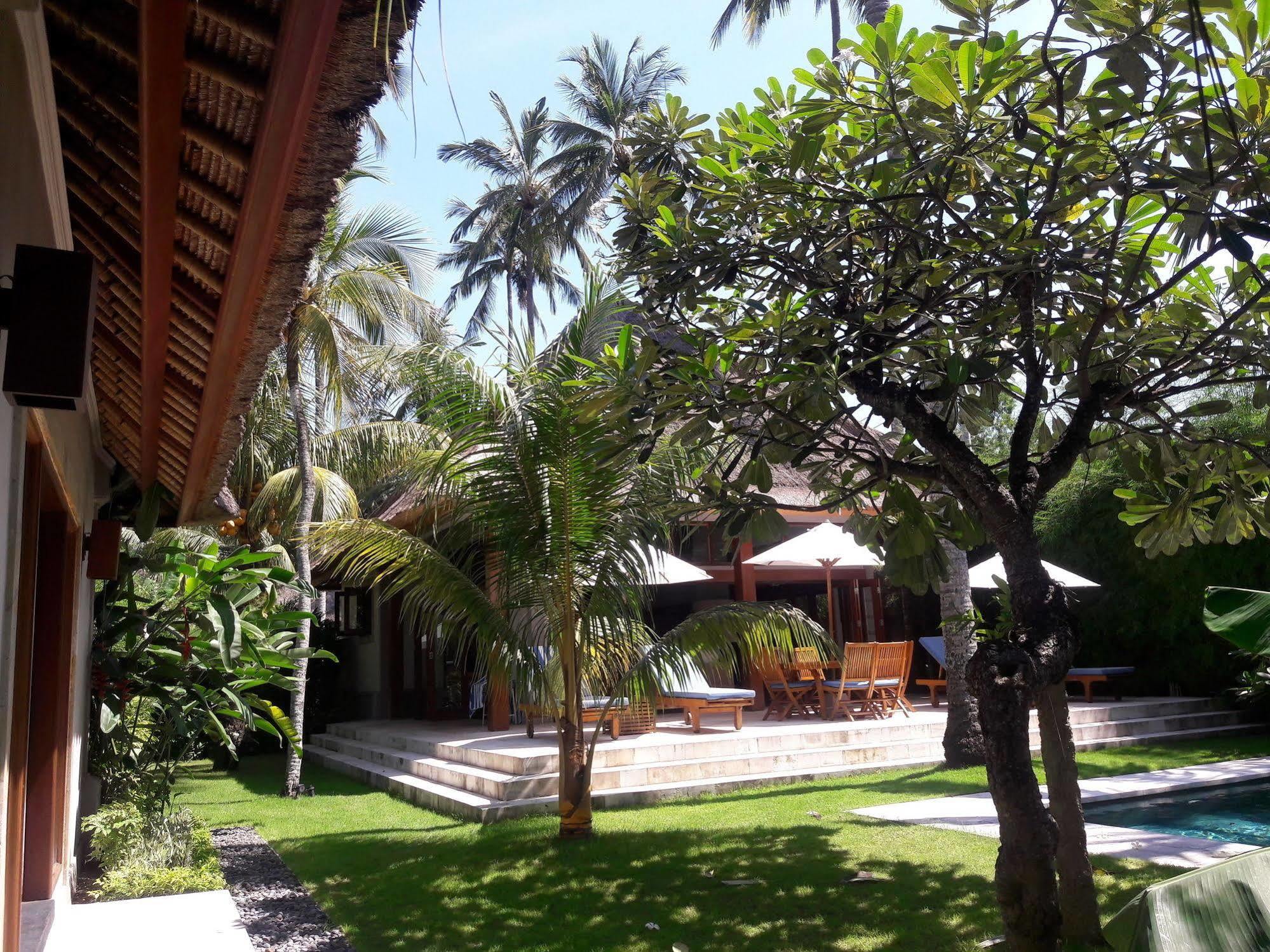 Villa Sasoon 1, 100 Mt To Beach Candi Dasa  Exterior photo